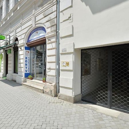 Netta Apartman 埃格尔 外观 照片