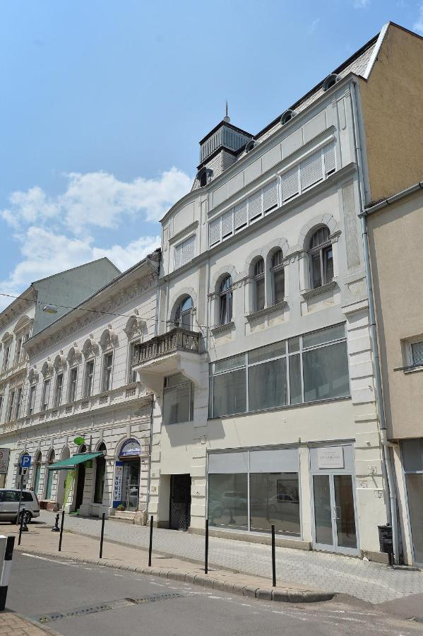 Netta Apartman 埃格尔 外观 照片